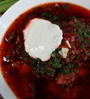 Как приготовить красный борщ со свеклой, капустой и свининой